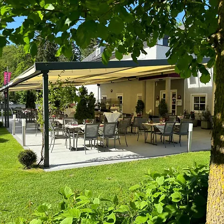 Hotel Restaurant & Waldesruh 3*