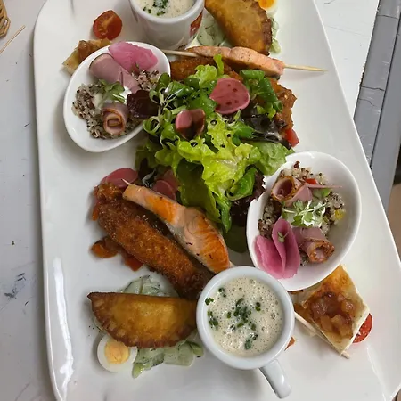 Restaurant & Waldesruh فندق